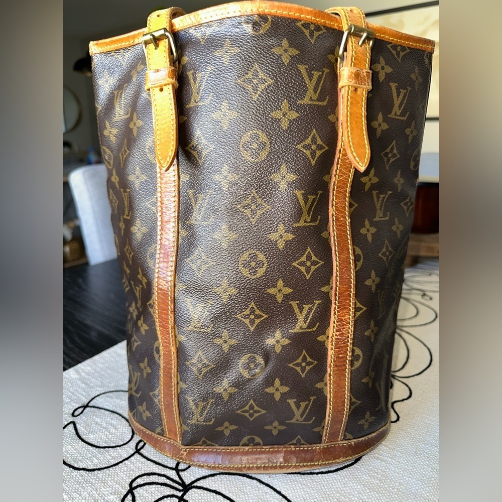 Louis Vuitton Vintage Authentic GM Monogram Bucket Shoulder Bag PERFECT INTERIOR - Picture 15 of 15
